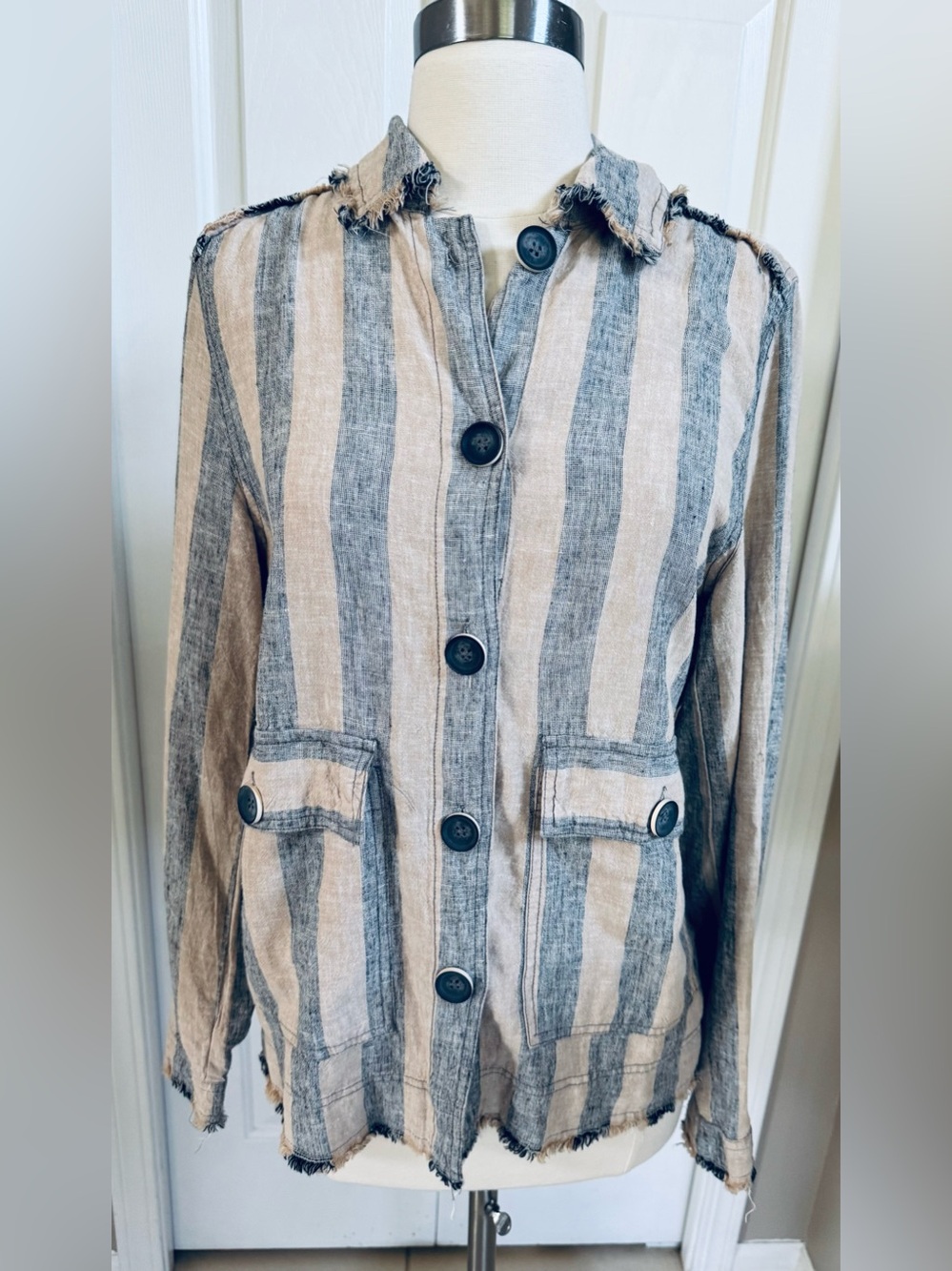 Current Air Striped Button-Front Utility Jacket in Beige & Gray